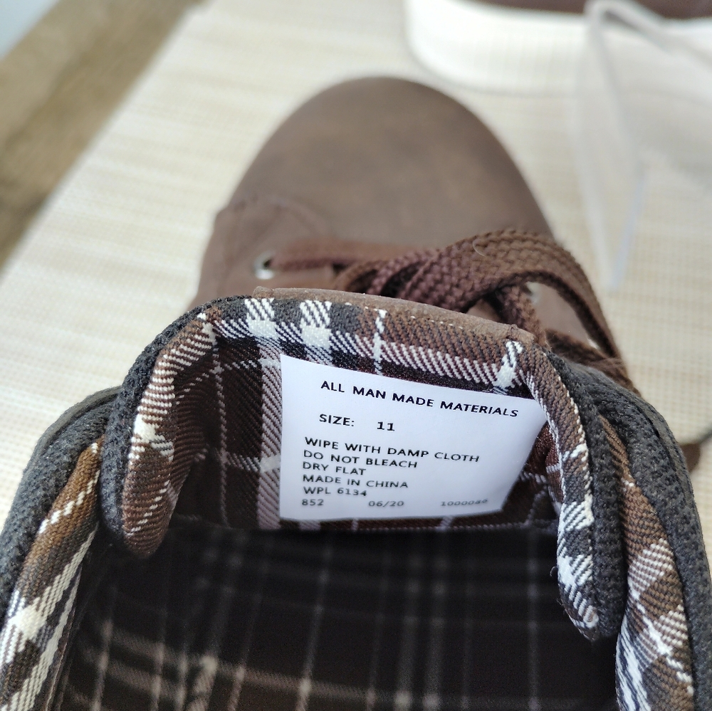 Muk Luks Dark Brown Faux Leather Casual Shoes. Size 11. Excellent Condition. - Picture 9 of 9